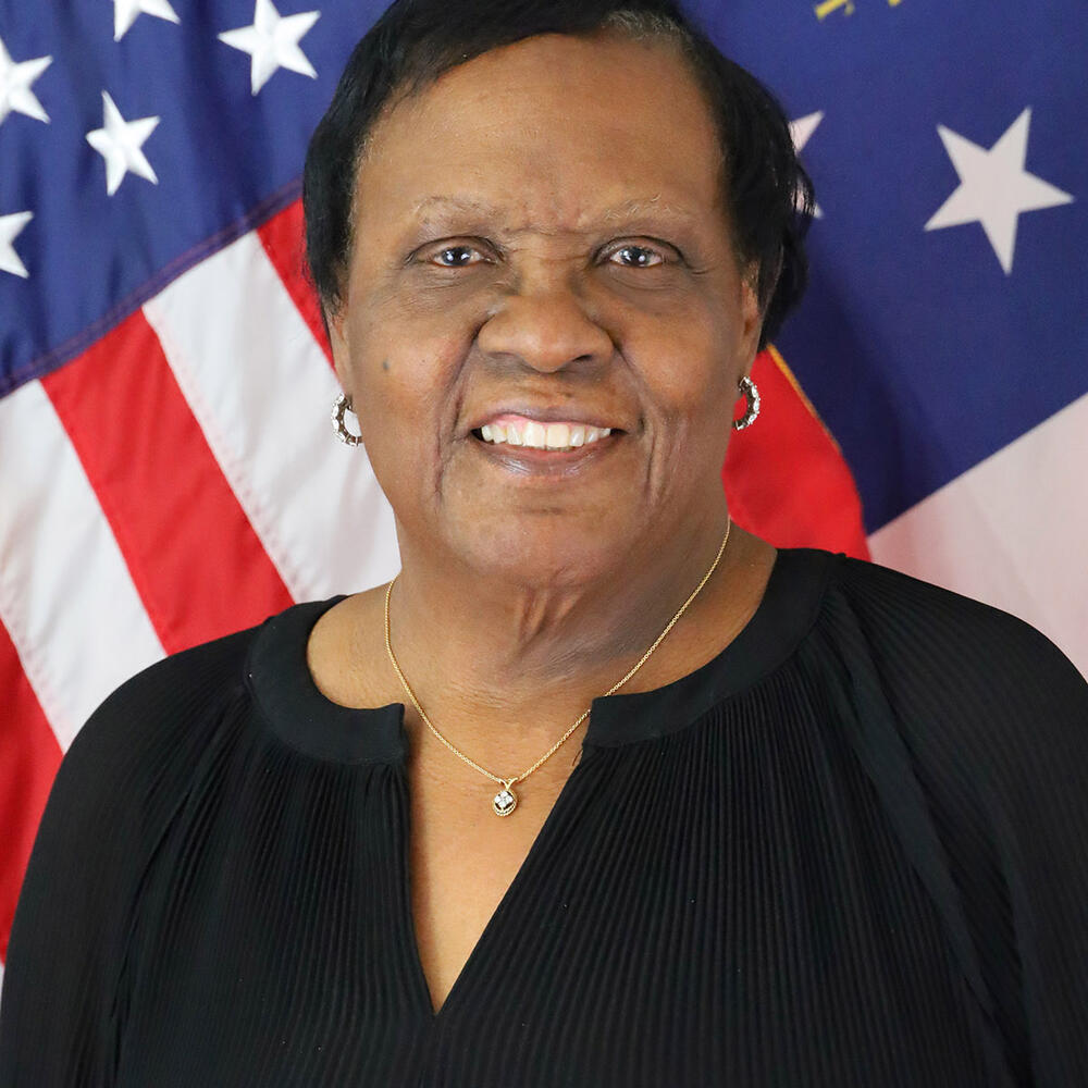 Sandra D Hudson